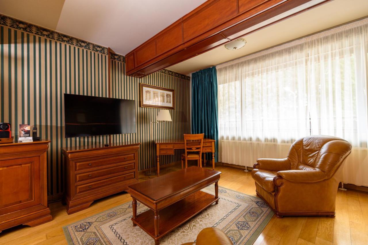 Boutique Hotel Casa Emil Poiana Brasov Esterno foto