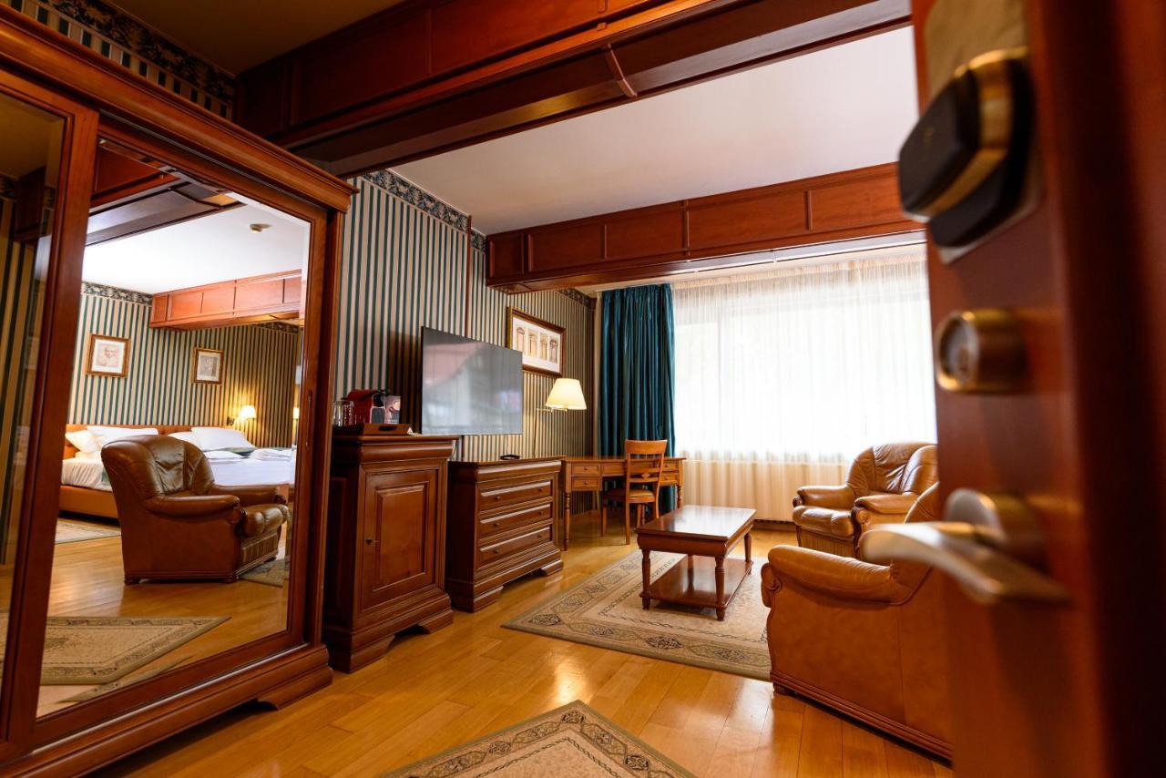Boutique Hotel Casa Emil Poiana Brasov Esterno foto