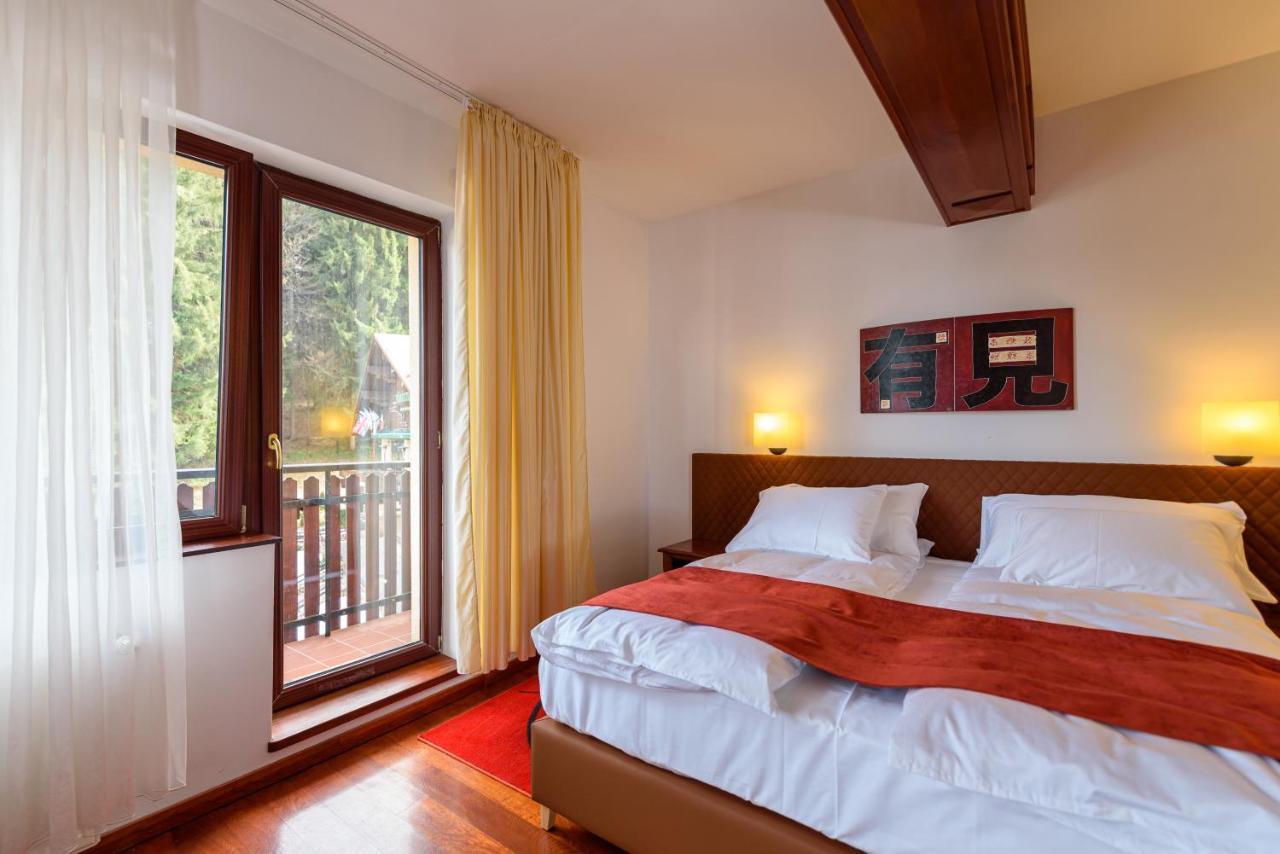 Boutique Hotel Casa Emil Poiana Brasov Esterno foto