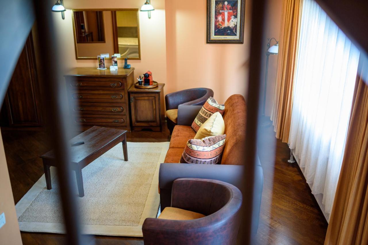 Boutique Hotel Casa Emil Poiana Brasov Esterno foto