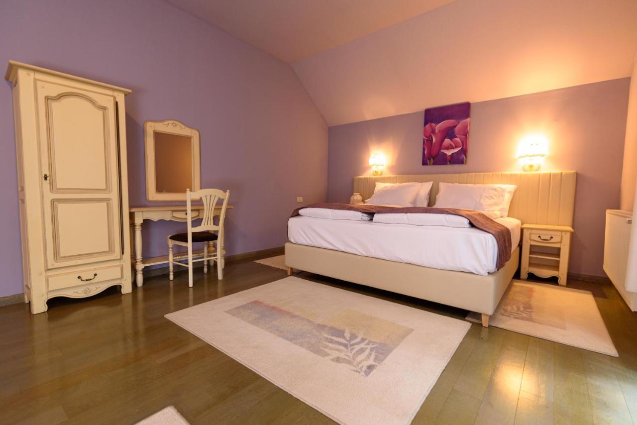 Boutique Hotel Casa Emil Poiana Brasov Esterno foto